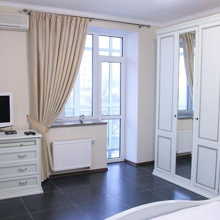Apartment On Lukyanovska Kijev Kültér fotó