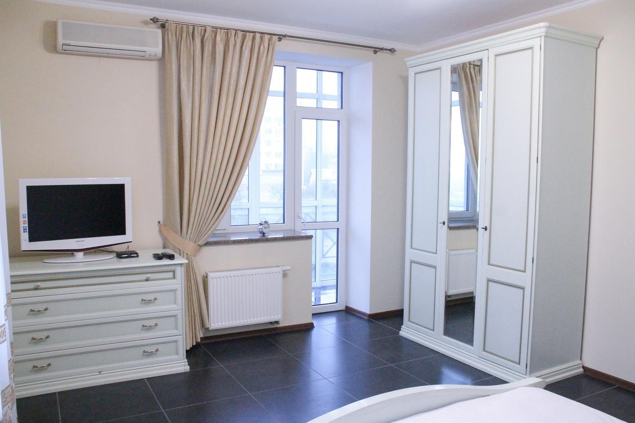 Apartment On Lukyanovska Kijev Kültér fotó